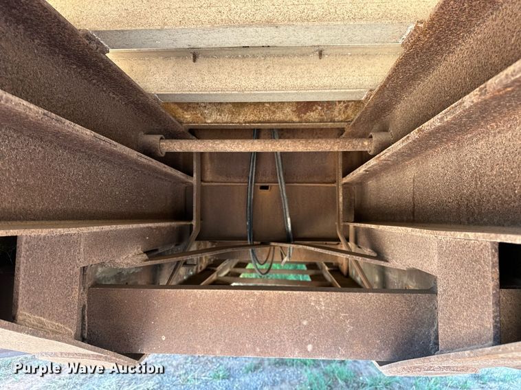 image for item OC9193 1995 Boyd 9101 drop deck trailer