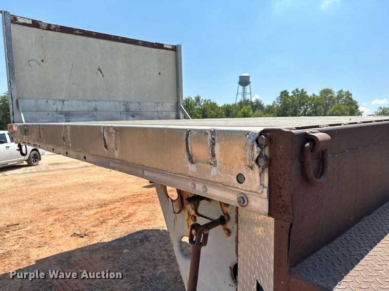 image for item OC9193 1995 Boyd 9101 drop deck trailer