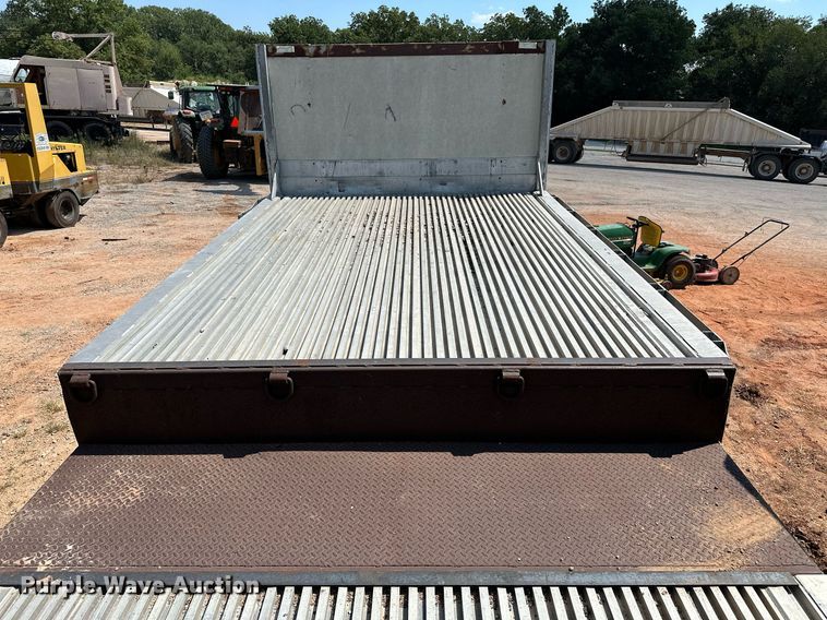 image for item OC9193 1995 Boyd 9101 drop deck trailer