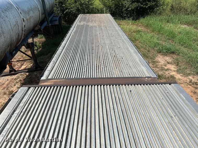 image for item OC9193 1995 Boyd 9101 drop deck trailer