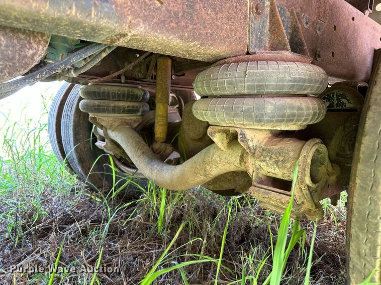 image for item OC9193 1995 Boyd 9101 drop deck trailer