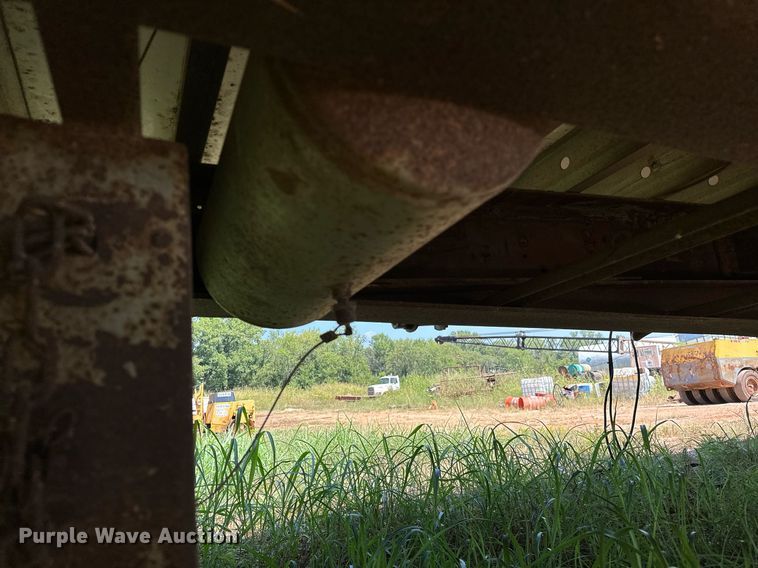 image for item OC9193 1995 Boyd 9101 drop deck trailer