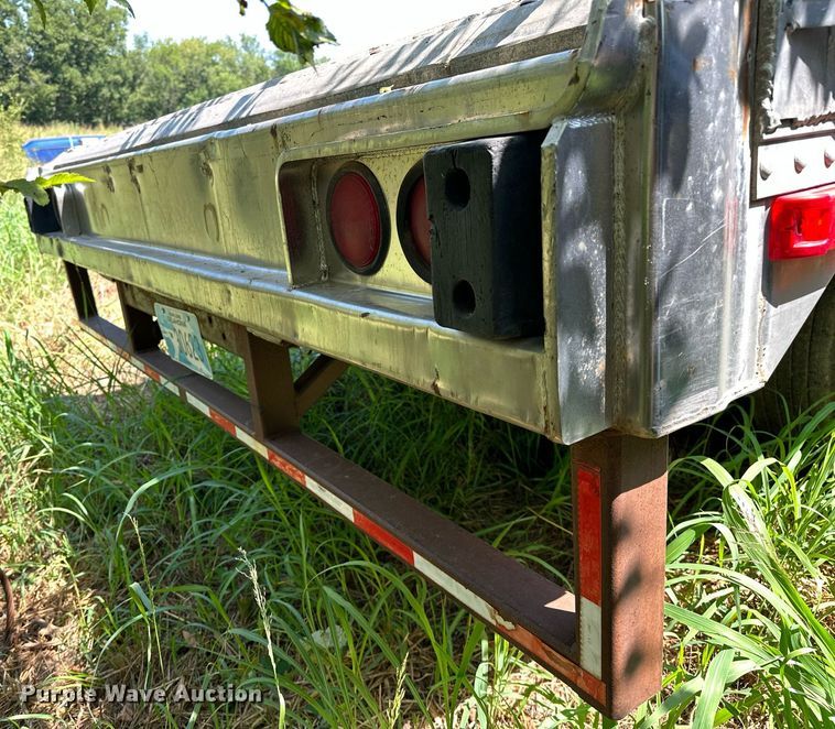 image for item OC9193 1995 Boyd 9101 drop deck trailer