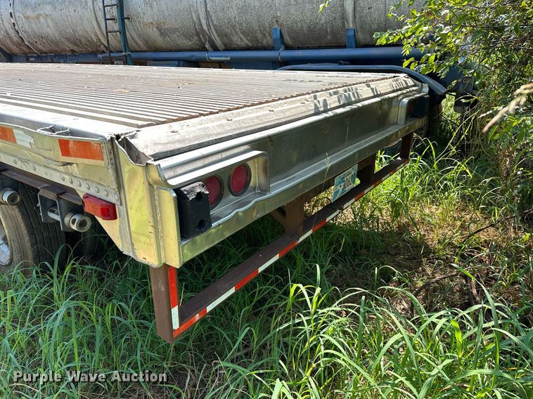 image for item OC9193 1995 Boyd 9101 drop deck trailer