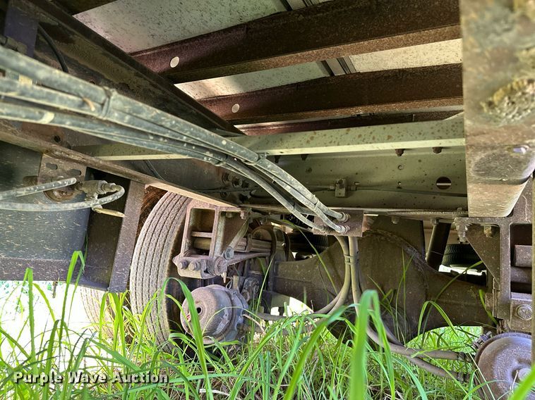 image for item OC9193 1995 Boyd 9101 drop deck trailer