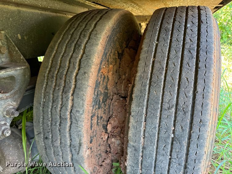 image for item OC9193 1995 Boyd 9101 drop deck trailer