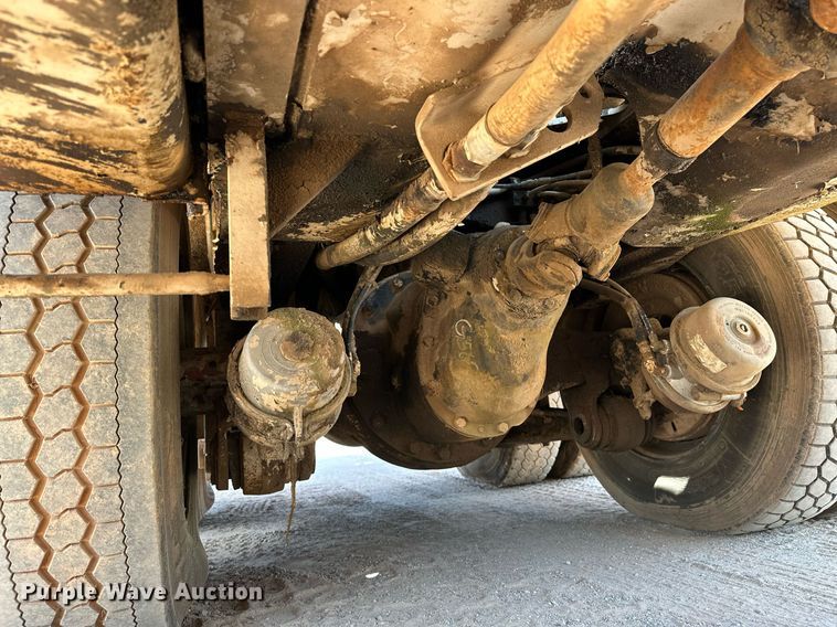 image for item OC9194 Gradall  G-660 wheeled excavator