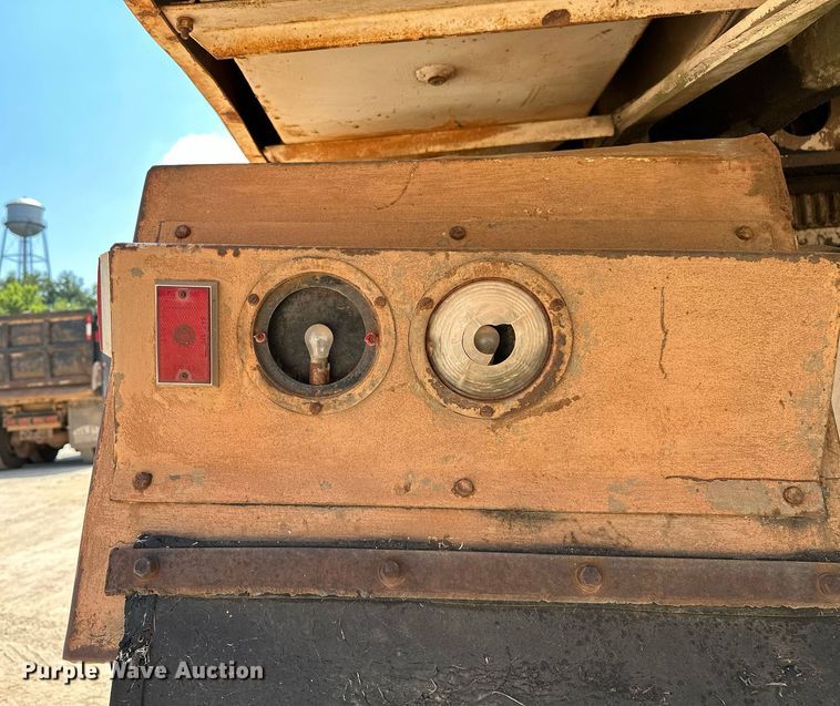 image for item OC9194 Gradall  G-660 wheeled excavator