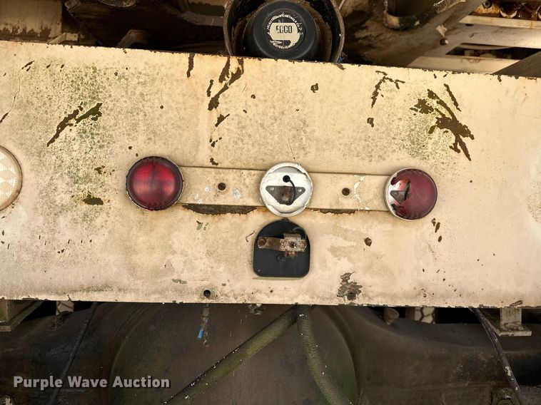 image for item OC9194 Gradall  G-660 wheeled excavator