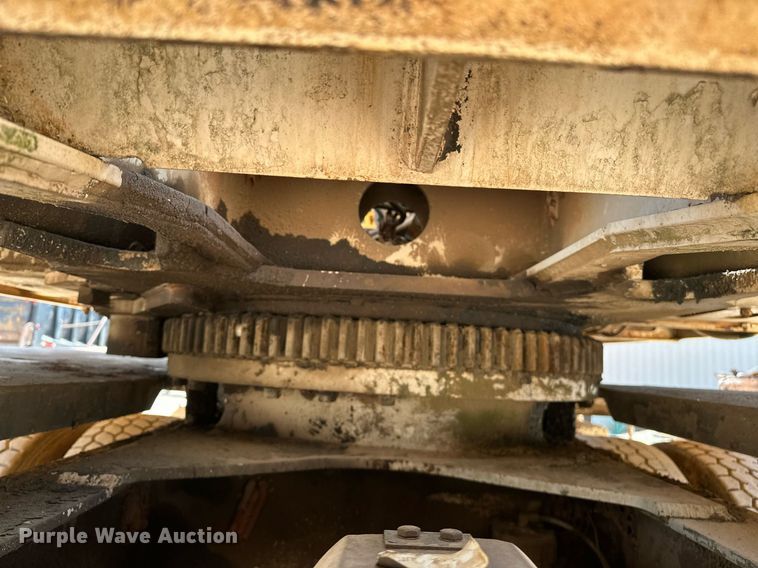 image for item OC9194 Gradall  G-660 wheeled excavator