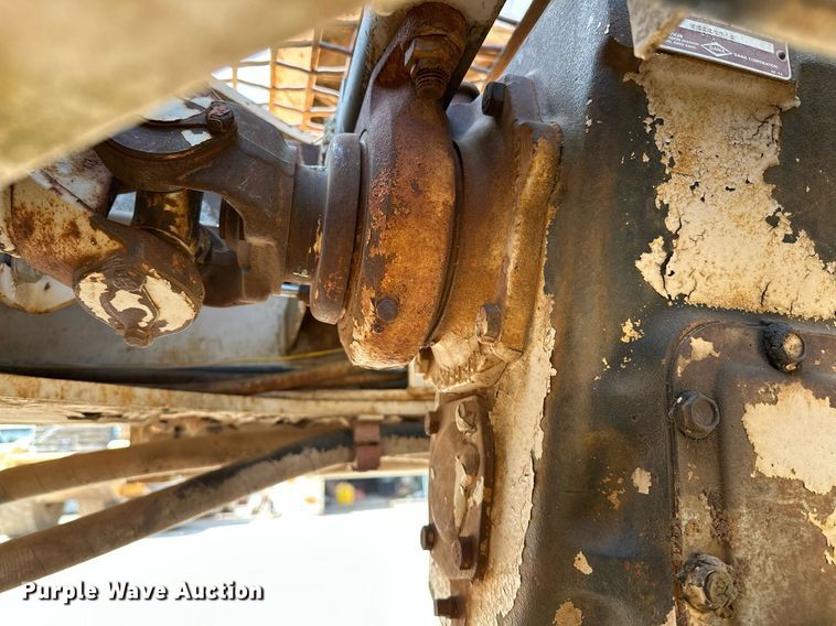 image for item OC9194 Gradall  G-660 wheeled excavator