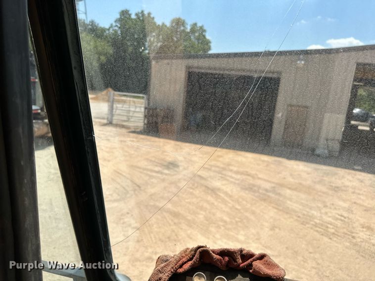 image for item OC9194 Gradall  G-660 wheeled excavator