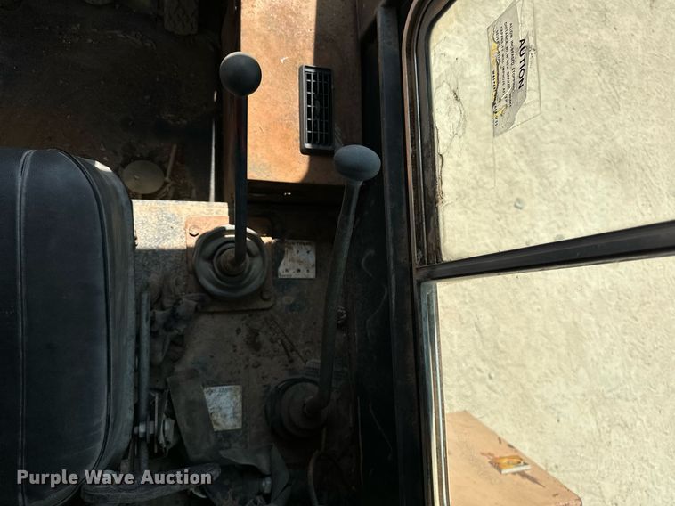 image for item OC9194 Gradall  G-660 wheeled excavator