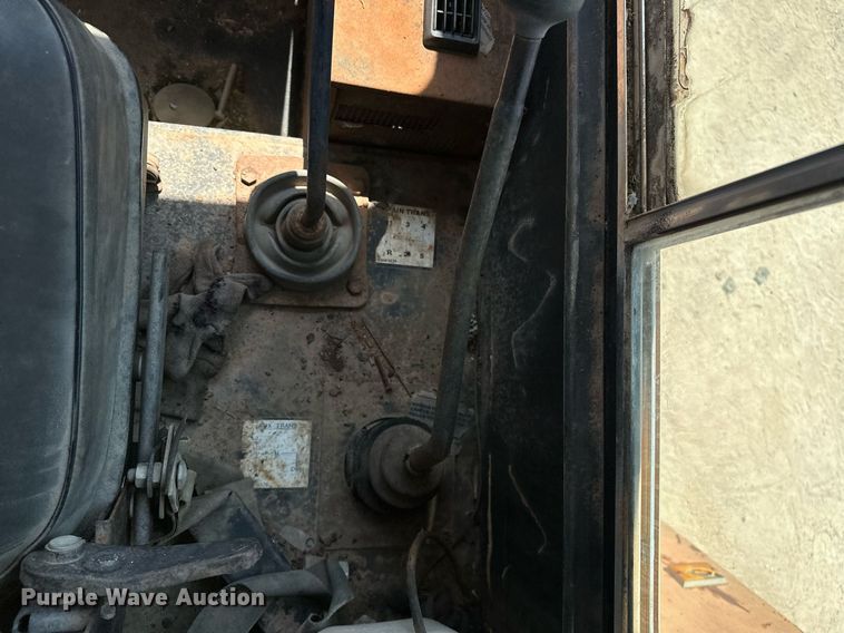 image for item OC9194 Gradall  G-660 wheeled excavator