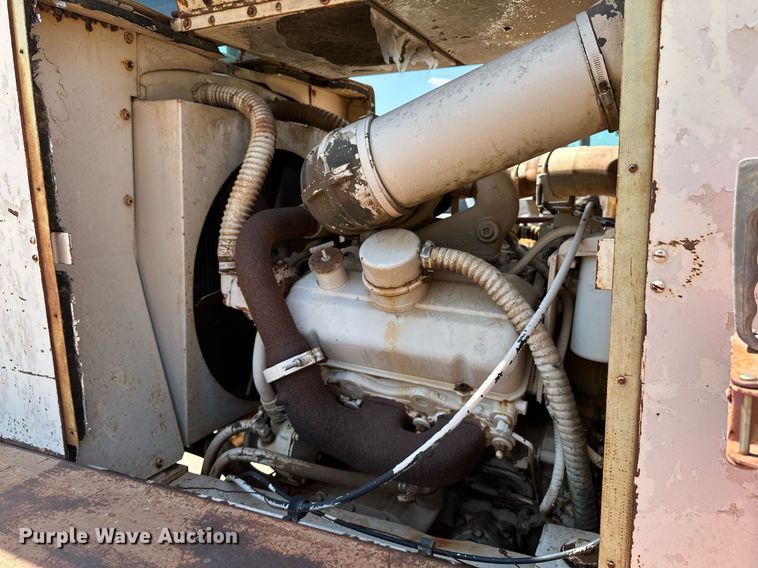 image for item OC9194 Gradall  G-660 wheeled excavator