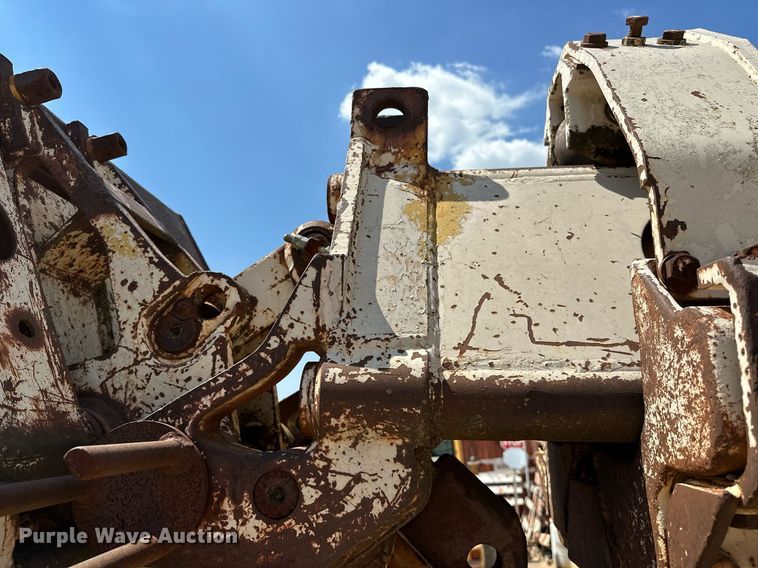 image for item OC9194 Gradall  G-660 wheeled excavator