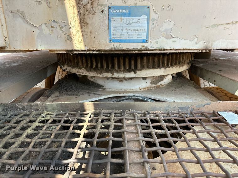 image for item OC9194 Gradall  G-660 wheeled excavator