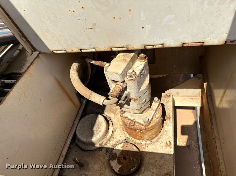 image for item OC9194 Gradall  G-660 wheeled excavator