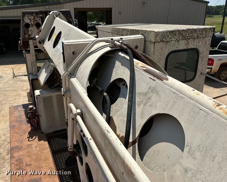 image for item OC9194 Gradall  G-660 wheeled excavator