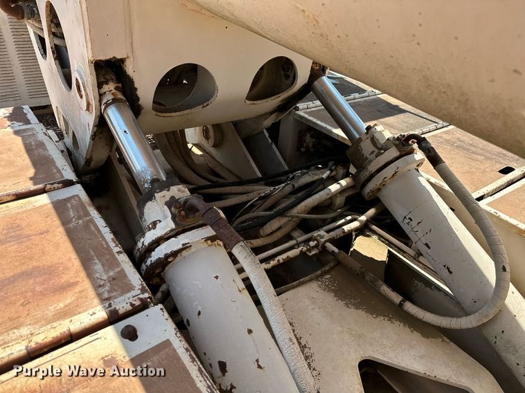 image for item OC9194 Gradall  G-660 wheeled excavator