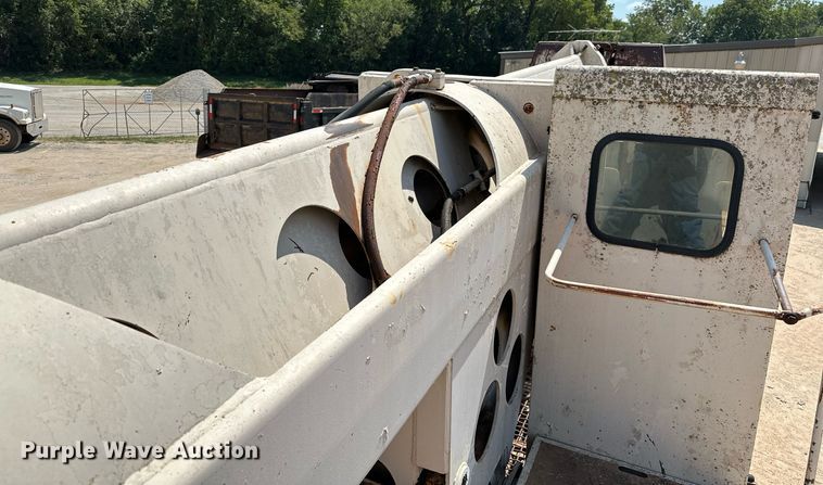 image for item OC9194 Gradall  G-660 wheeled excavator