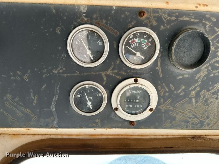 image for item OC9194 Gradall  G-660 wheeled excavator