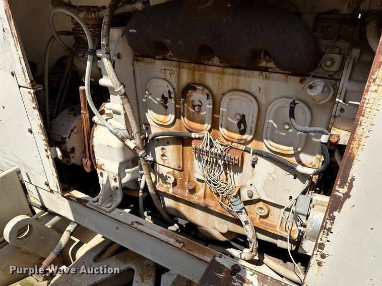 image for item OC9194 Gradall  G-660 wheeled excavator