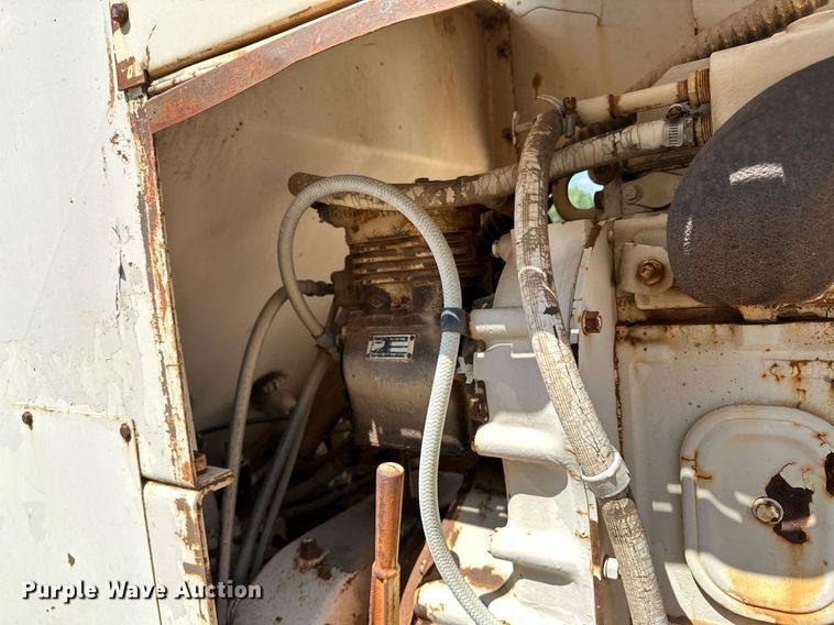 image for item OC9194 Gradall  G-660 wheeled excavator