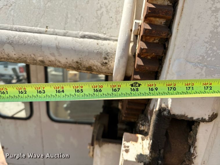 image for item OC9194 Gradall  G-660 wheeled excavator