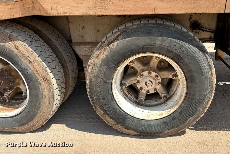 image for item OC9194 Gradall  G-660 wheeled excavator