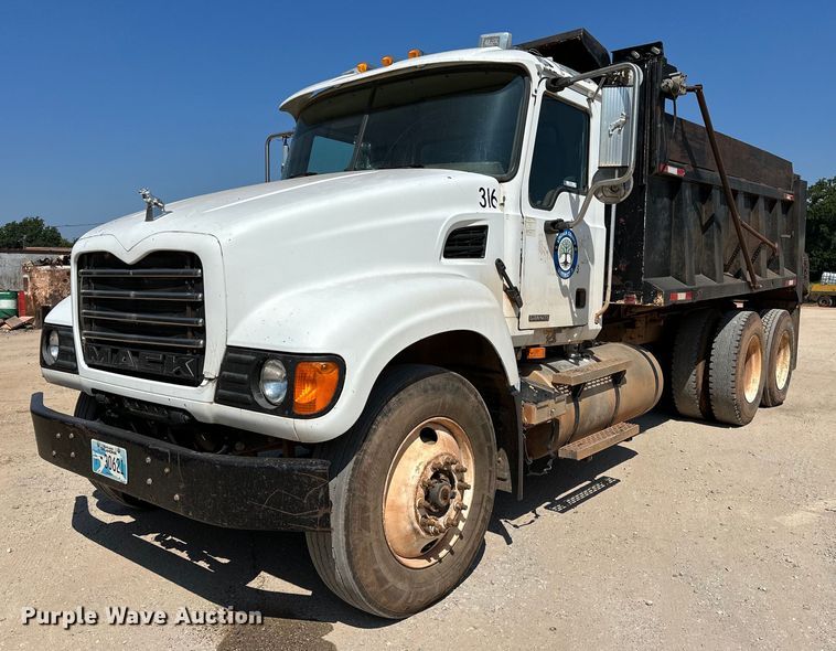 image for item OC9195 2003 Mack CV713 Granite dump truck