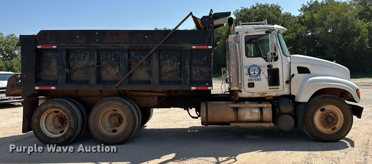 image for item OC9195 2003 Mack CV713 Granite dump truck