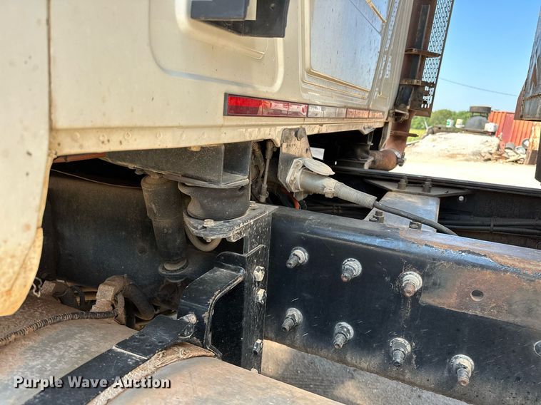 image for item OC9195 2003 Mack CV713 Granite dump truck