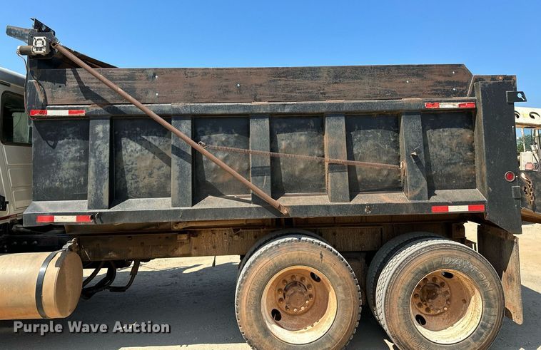 image for item OC9195 2003 Mack CV713 Granite dump truck