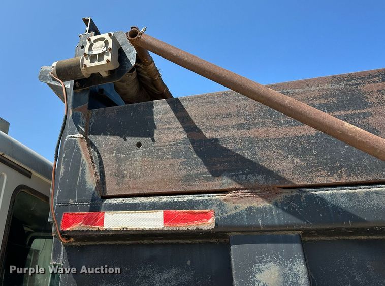 image for item OC9195 2003 Mack CV713 Granite dump truck