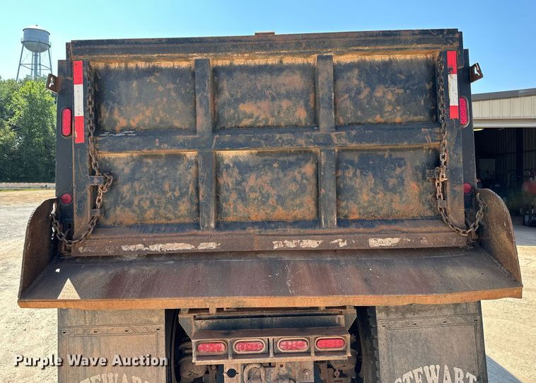 image for item OC9195 2003 Mack CV713 Granite dump truck