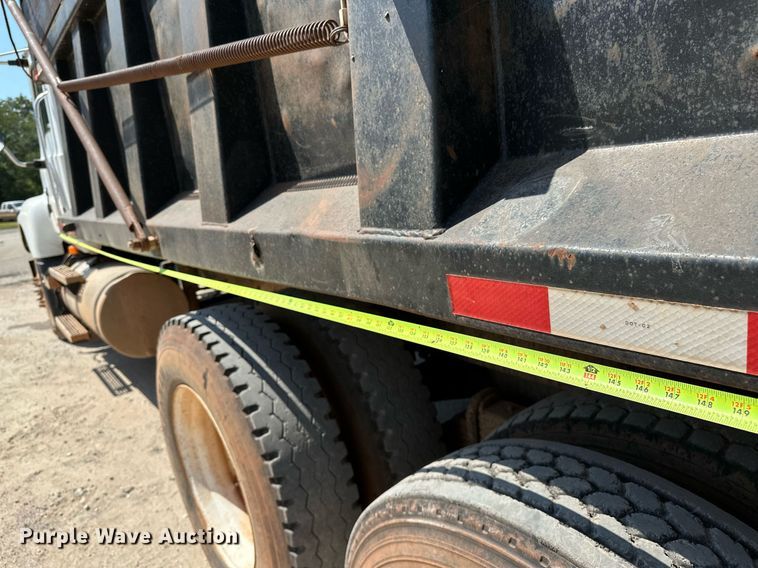 image for item OC9195 2003 Mack CV713 Granite dump truck