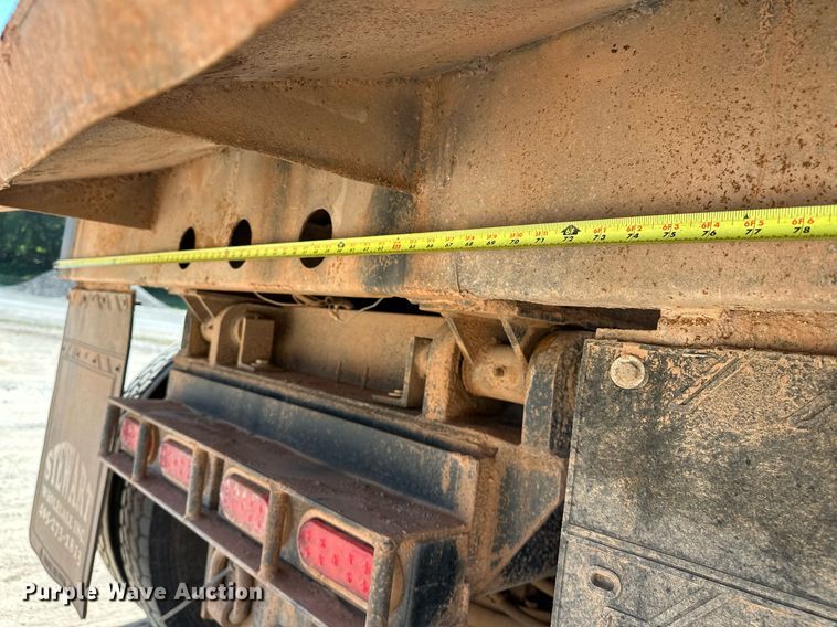 image for item OC9195 2003 Mack CV713 Granite dump truck