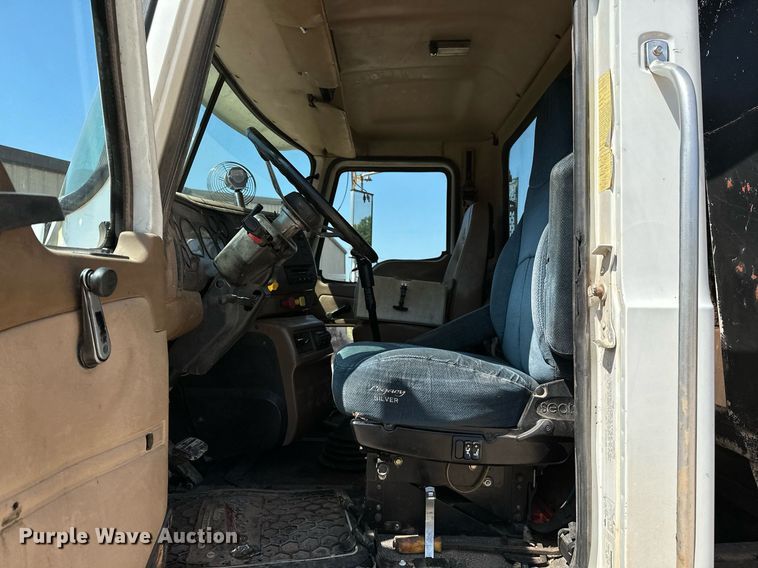 image for item OC9195 2003 Mack CV713 Granite dump truck