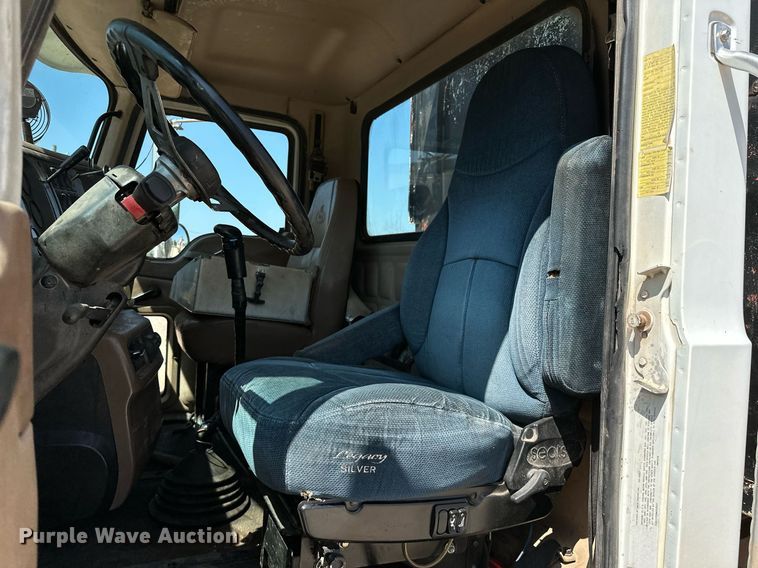 image for item OC9195 2003 Mack CV713 Granite dump truck