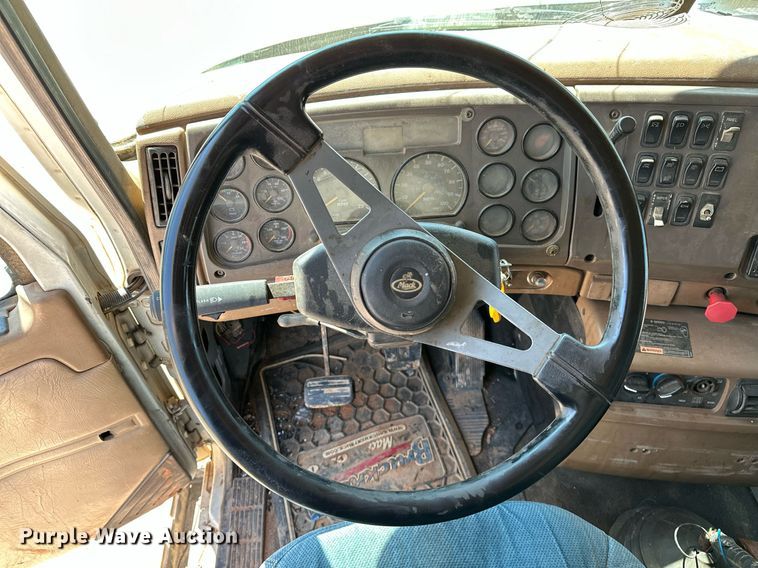 image for item OC9195 2003 Mack CV713 Granite dump truck