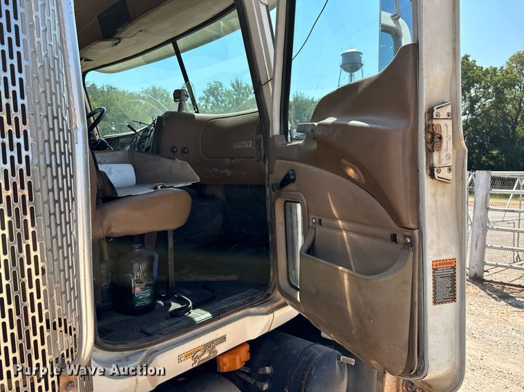 image for item OC9195 2003 Mack CV713 Granite dump truck