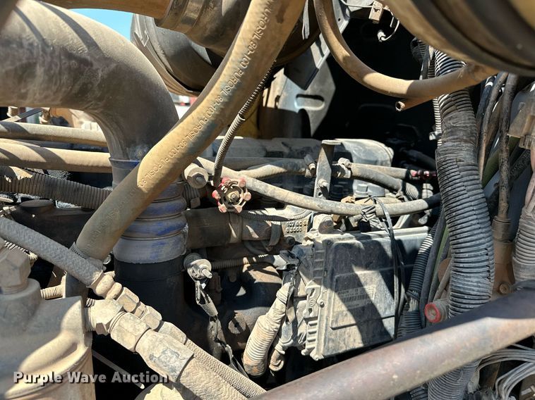 image for item OC9195 2003 Mack CV713 Granite dump truck