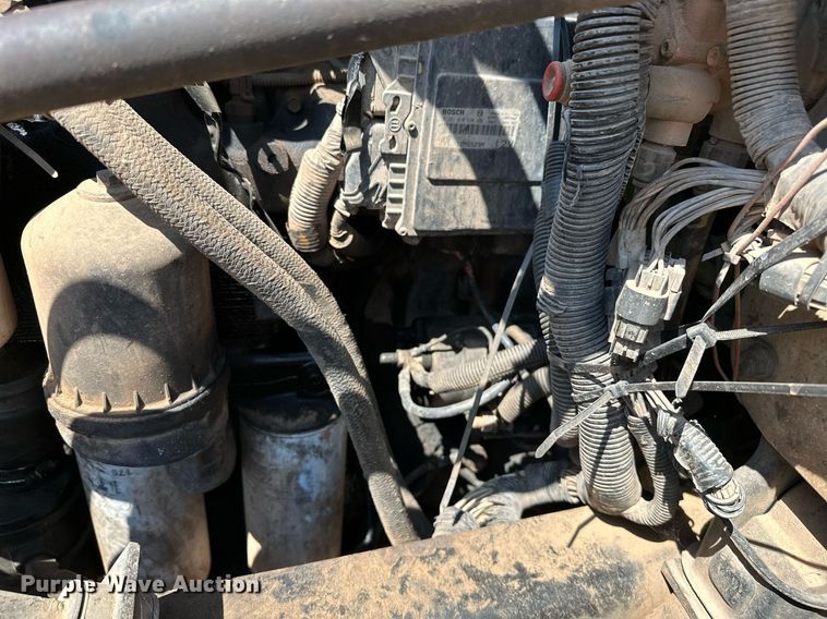 image for item OC9195 2003 Mack CV713 Granite dump truck