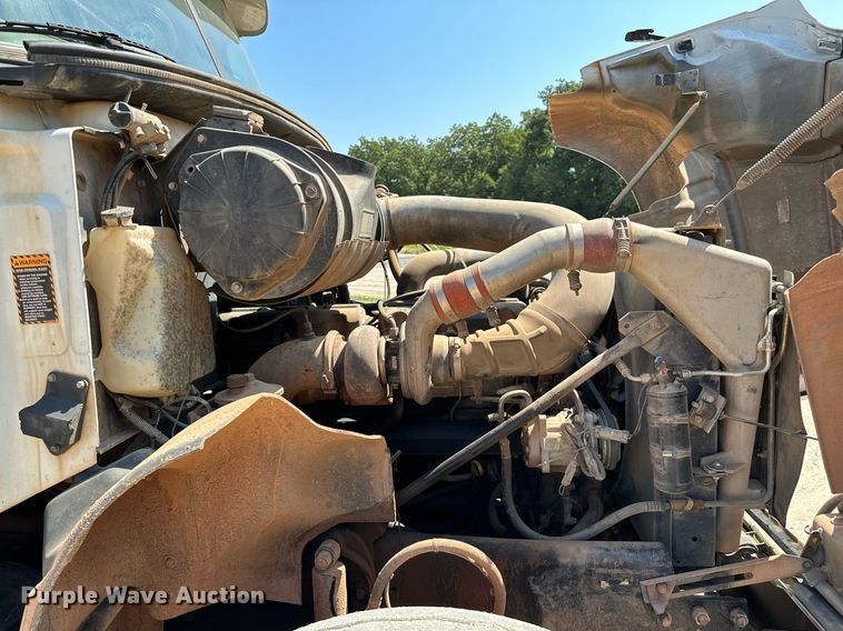 image for item OC9195 2003 Mack CV713 Granite dump truck