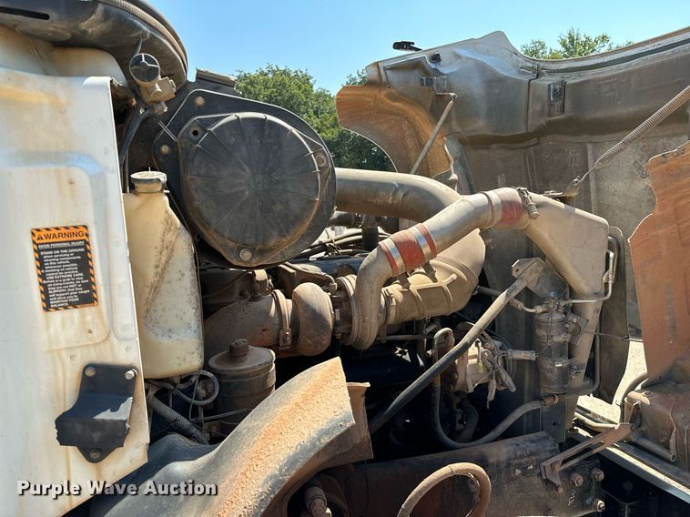 image for item OC9195 2003 Mack CV713 Granite dump truck