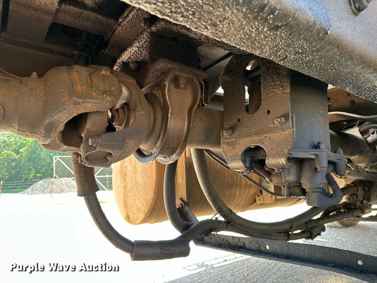 image for item OC9195 2003 Mack CV713 Granite dump truck