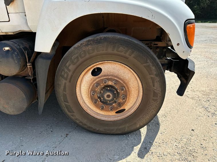 image for item OC9195 2003 Mack CV713 Granite dump truck