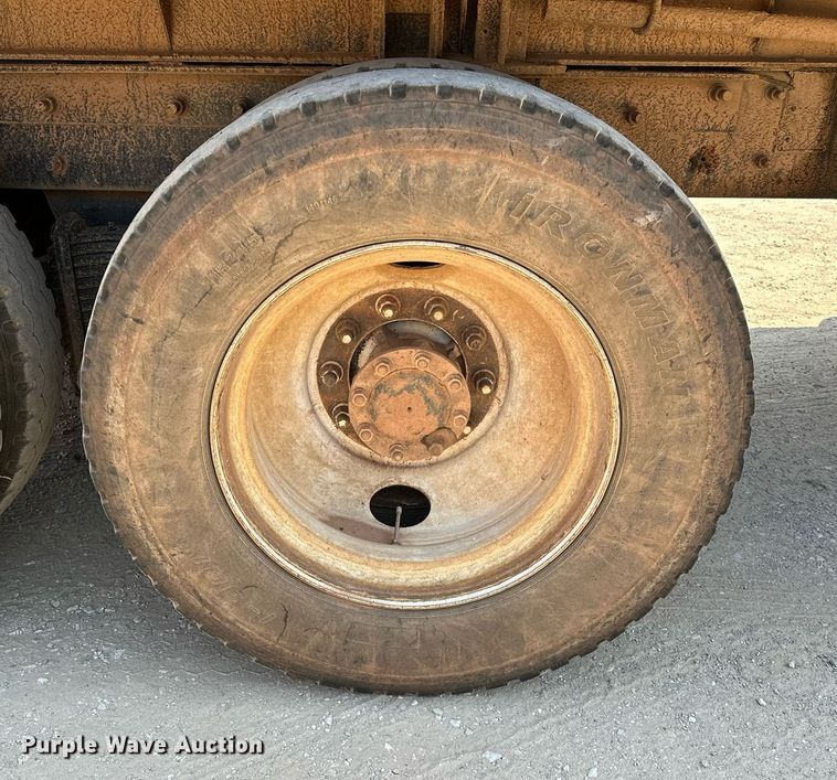 image for item OC9195 2003 Mack CV713 Granite dump truck