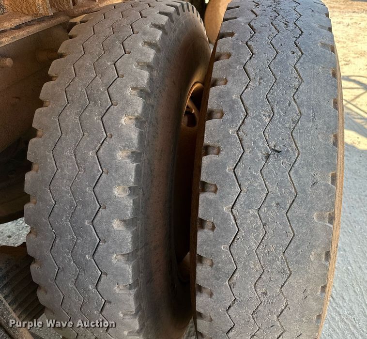 image for item OC9195 2003 Mack CV713 Granite dump truck